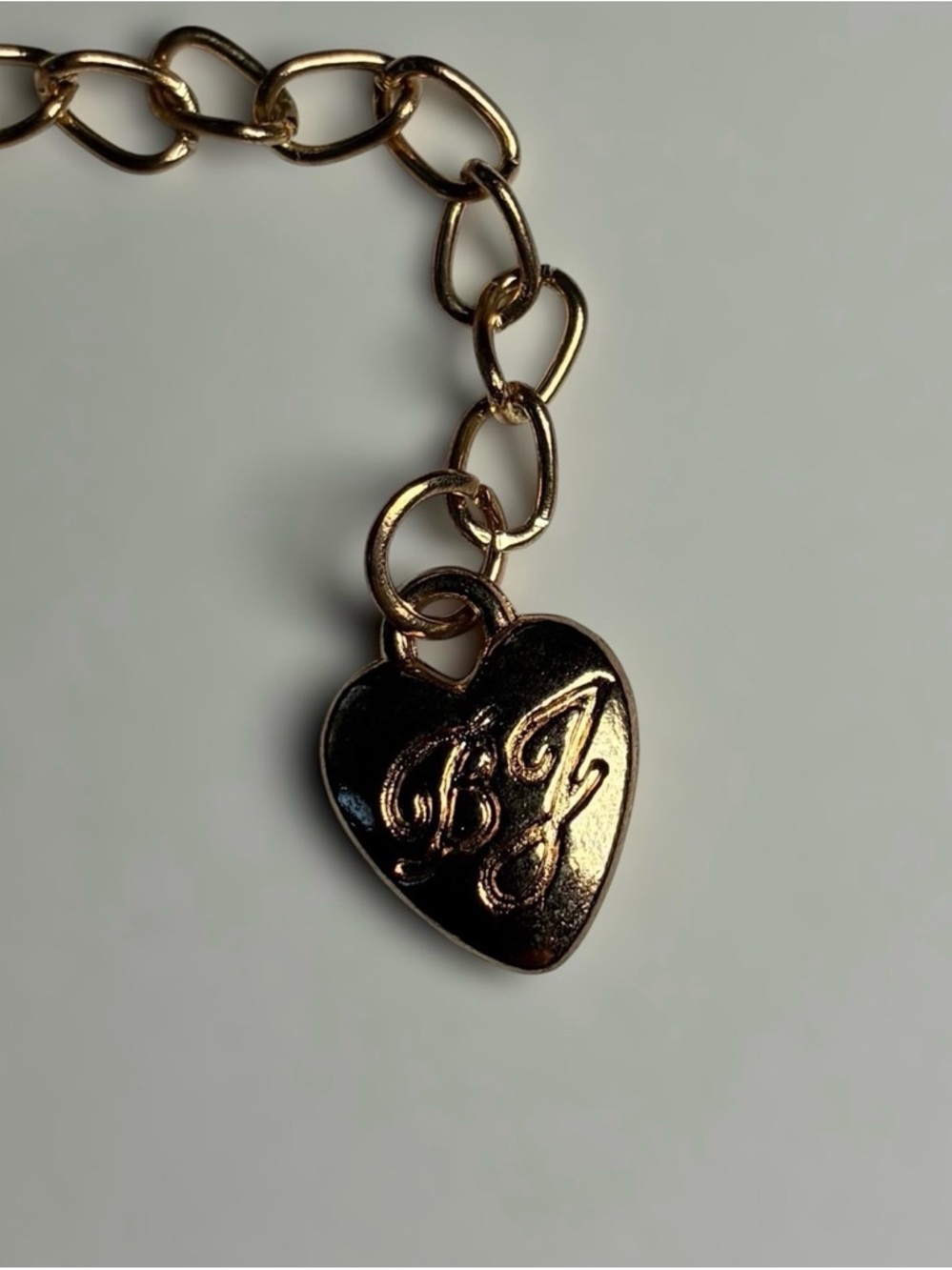Betsey Johnson Green Enamel Crystal Insect Bee Pendant Necklace - Picture 7 of 8